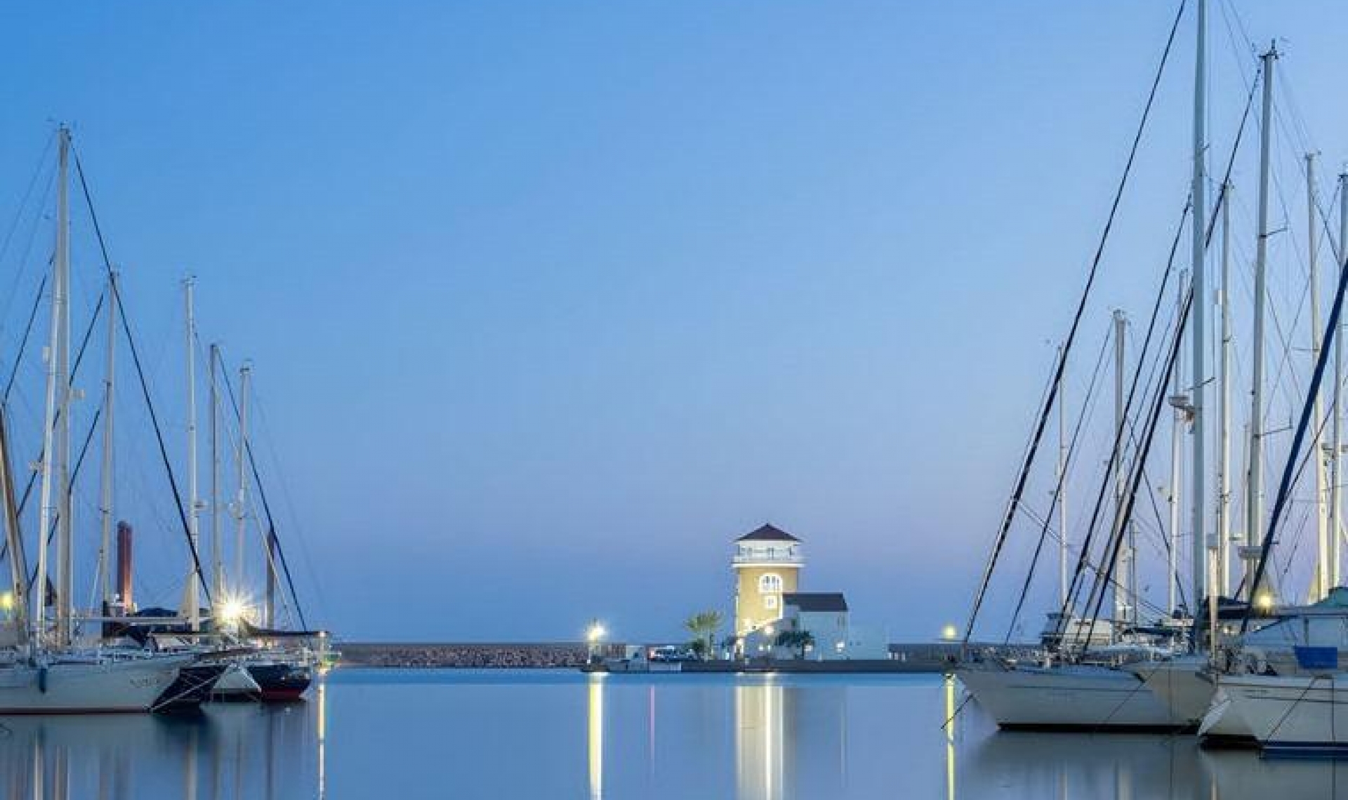 Novostavba - Apartment -
Almerimar