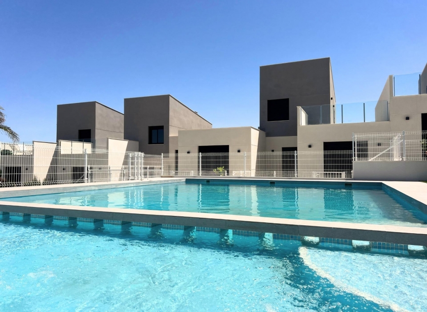 Novostavba - Town House -
BAÑOS Y MENDIGO - Altaona Golf