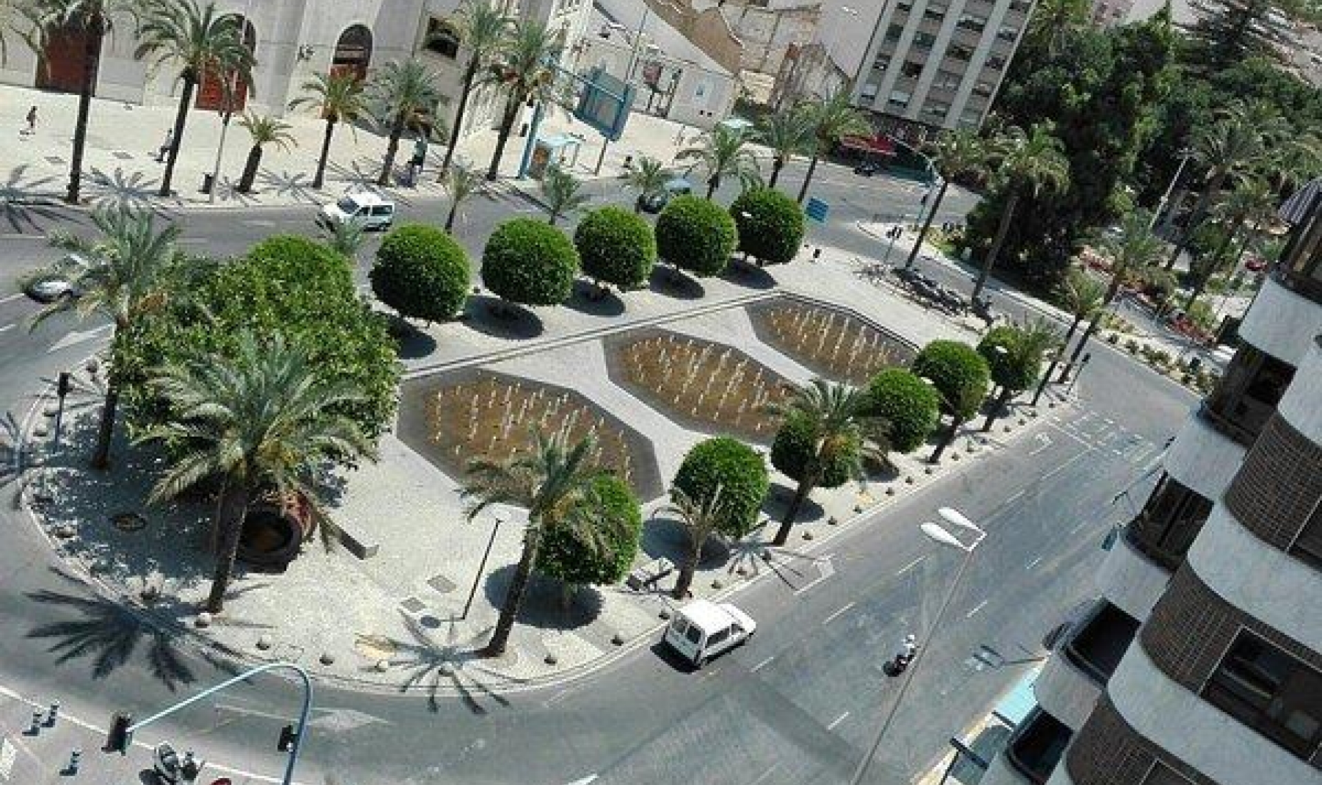 Novostavba - Vila -
Aspe - Centro