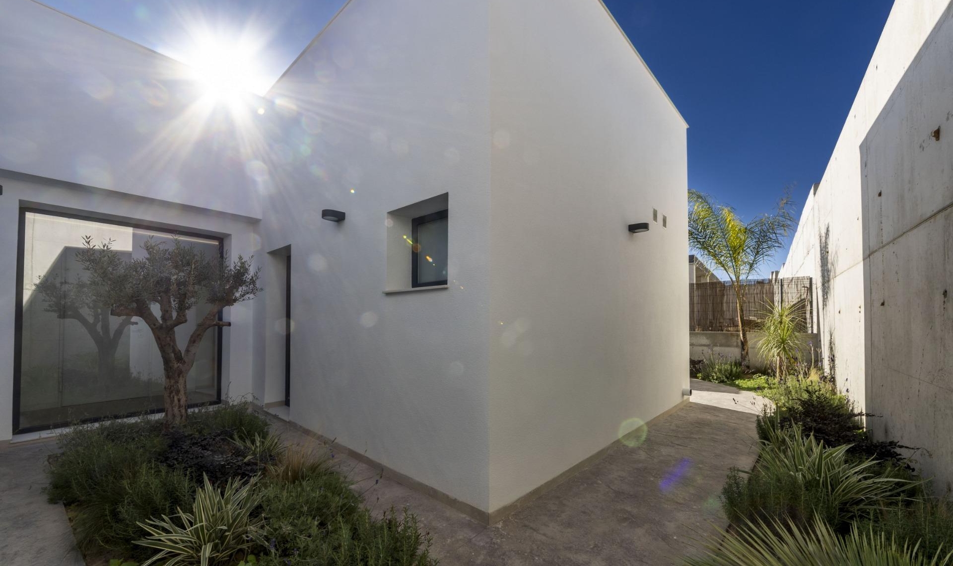 Novostavba - Vila -
BAÑOS Y MENDIGO - Altaona Golf