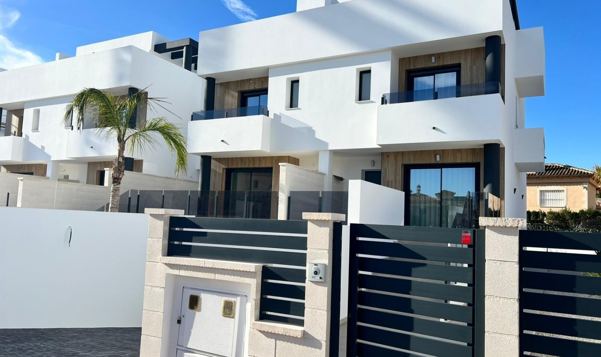 Novostavba - Vila -
Benferri - Benfis Park