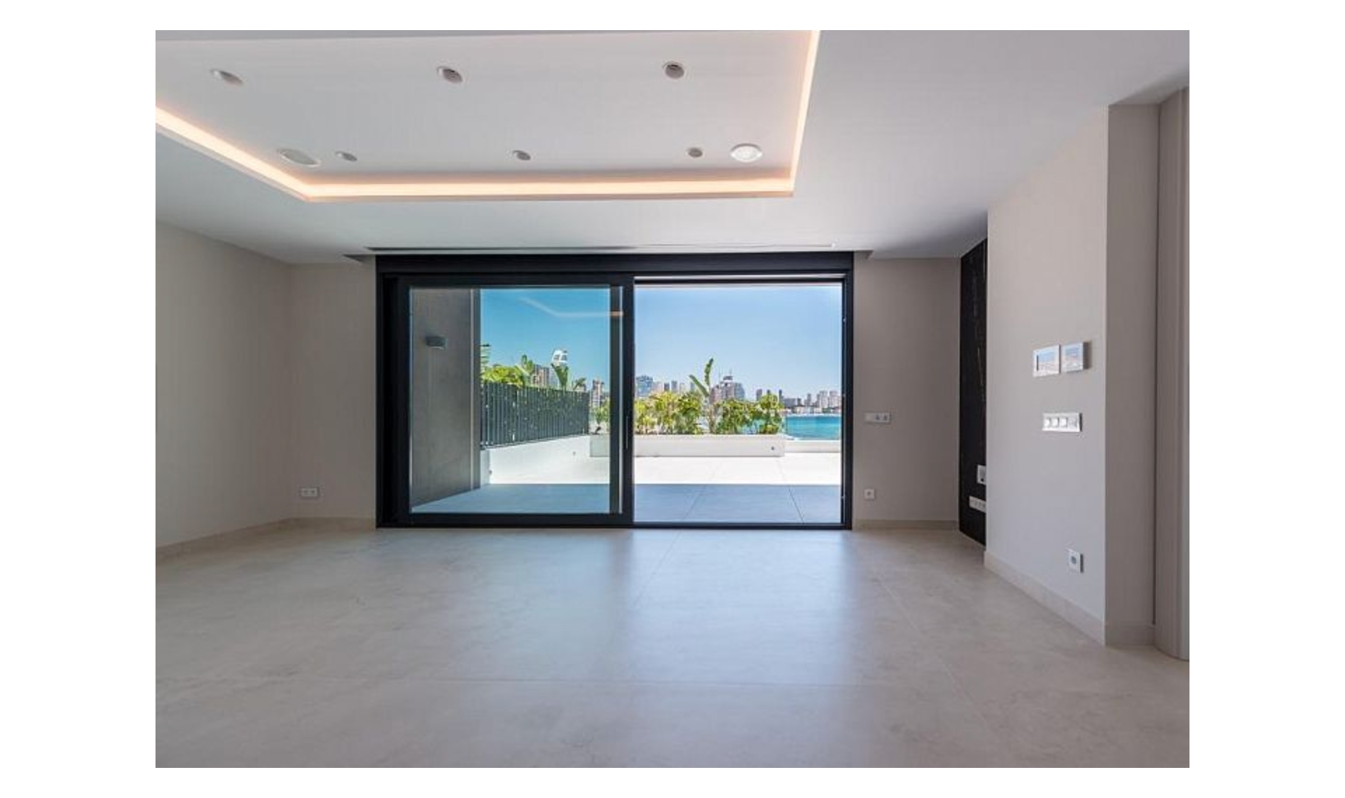 Novostavba - Vila -
Benidorm