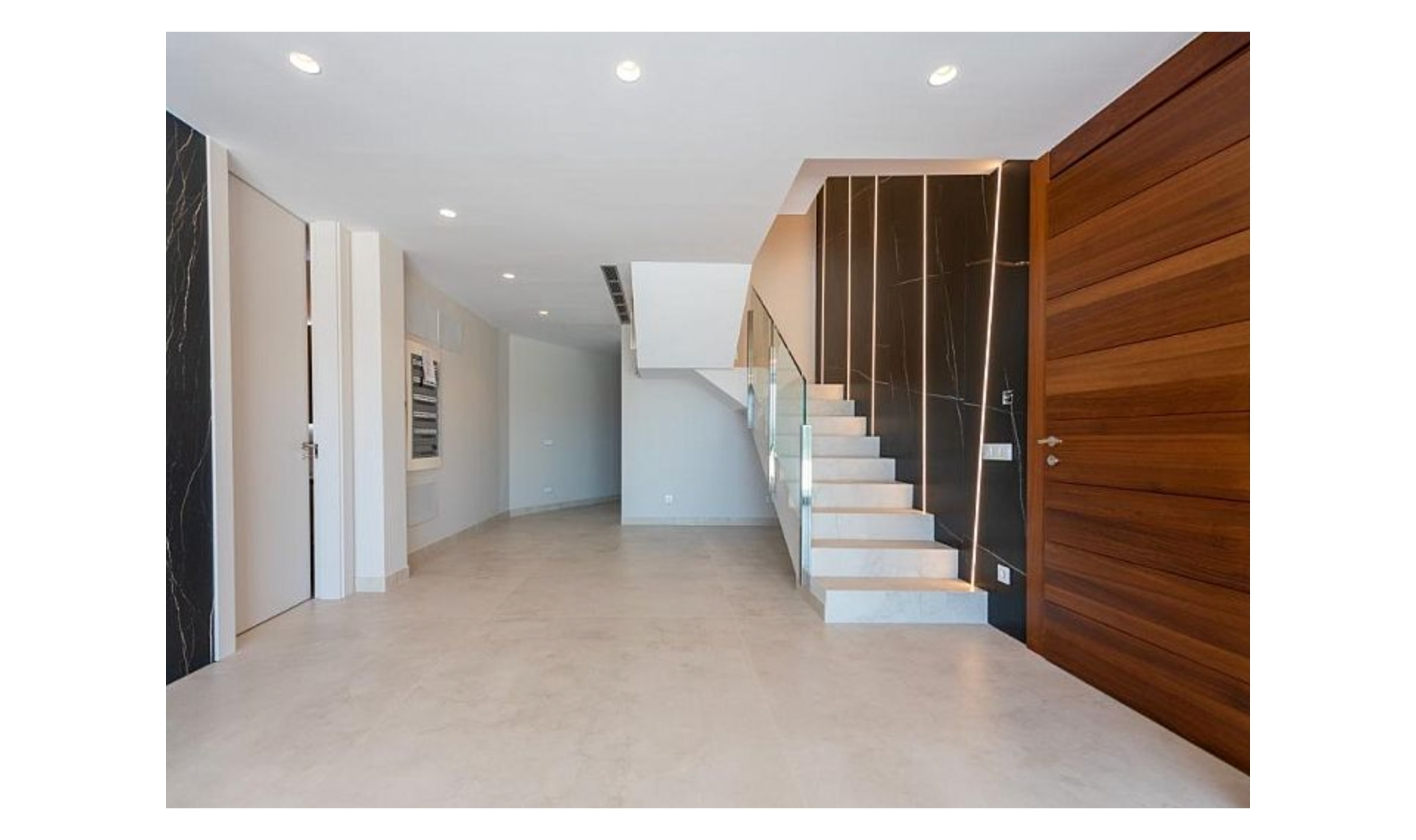 Novostavba - Vila -
Benidorm