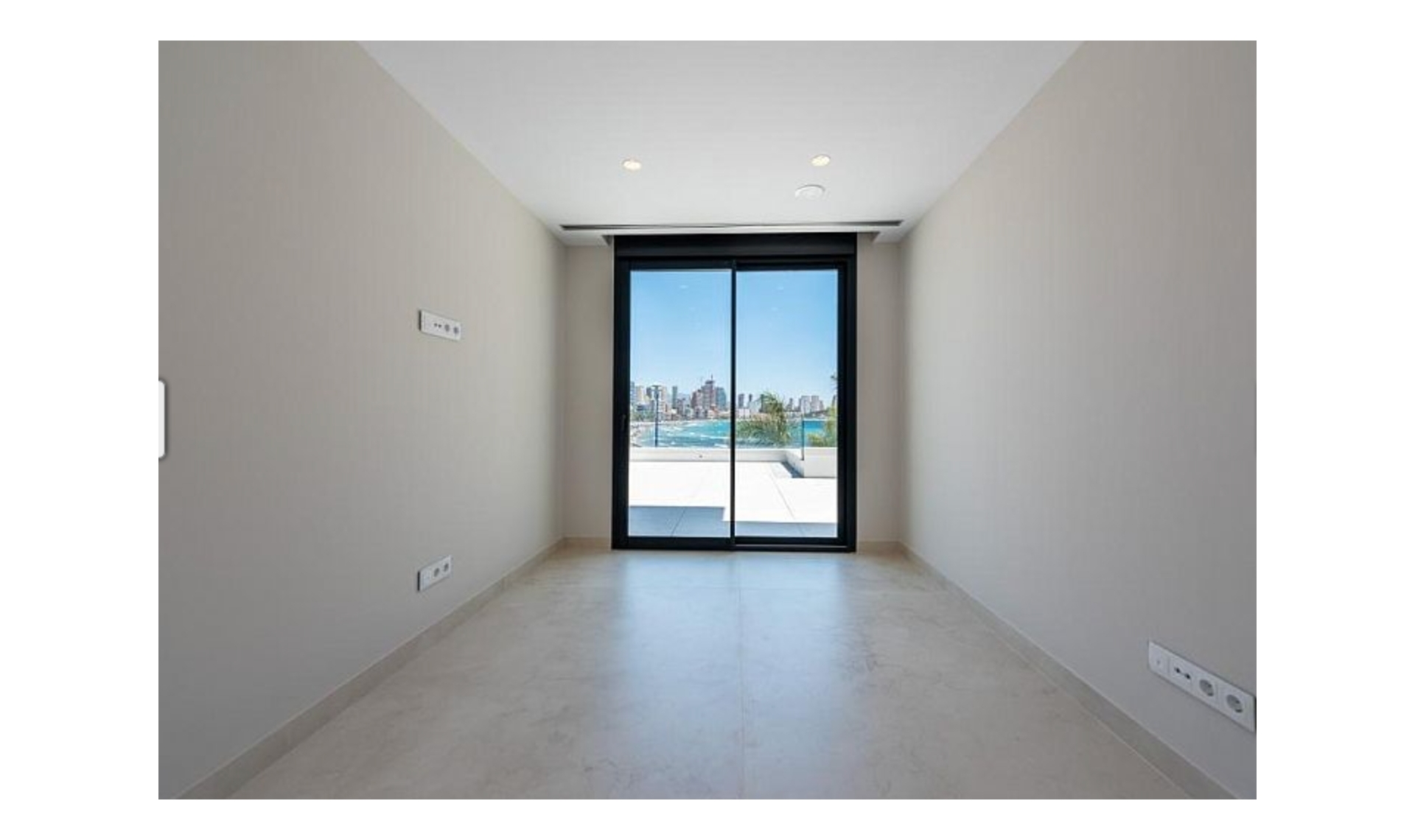 Novostavba - Vila -
Benidorm