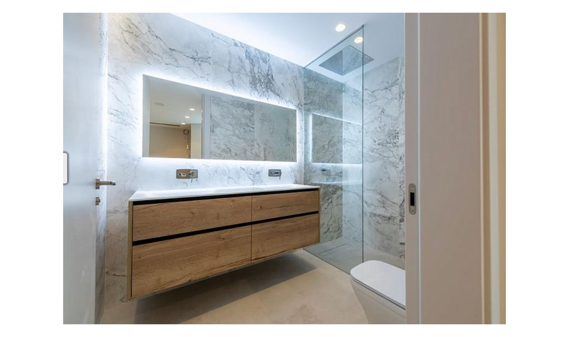 Novostavba - Vila -
Benidorm