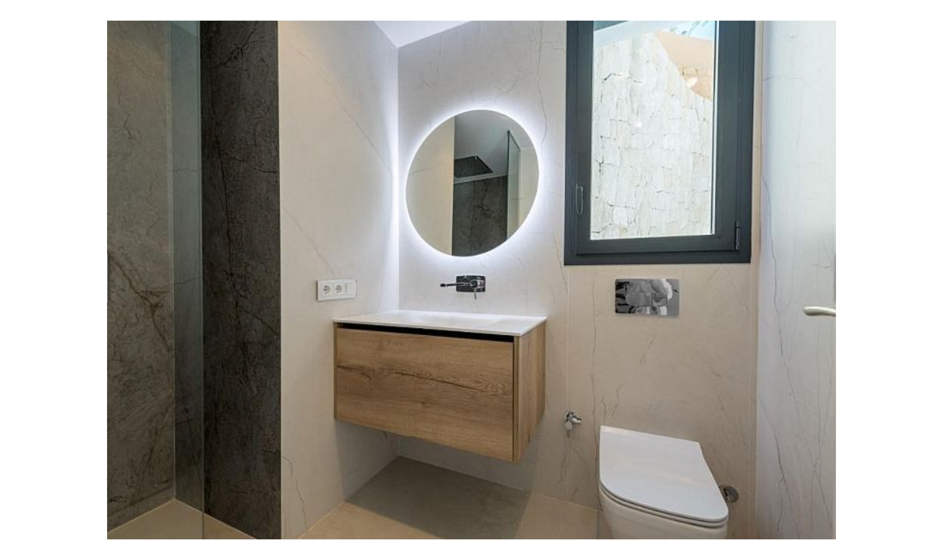 Novostavba - Vila -
Benidorm