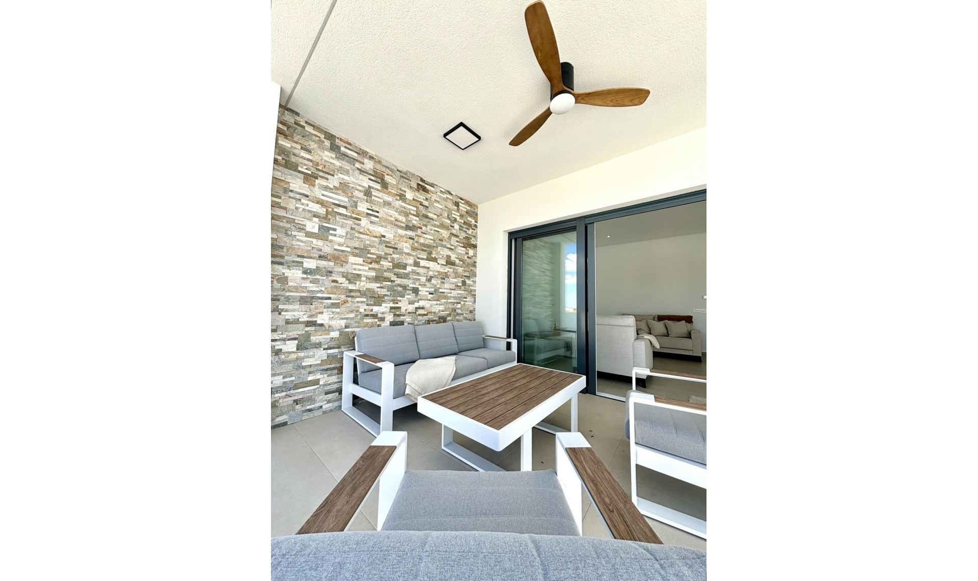 Novostavba - Vila -
Benijofar - Pueblo