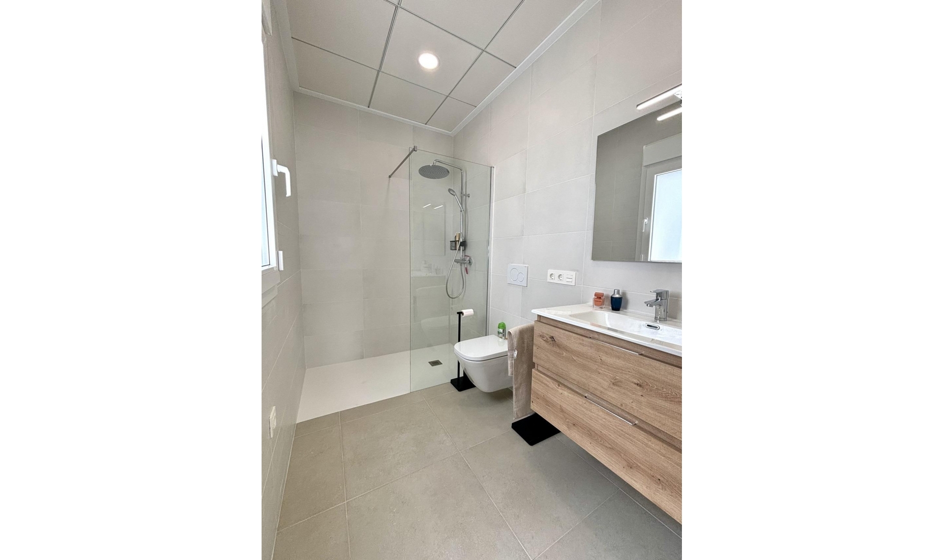 Novostavba - Vila -
Benijofar - Pueblo