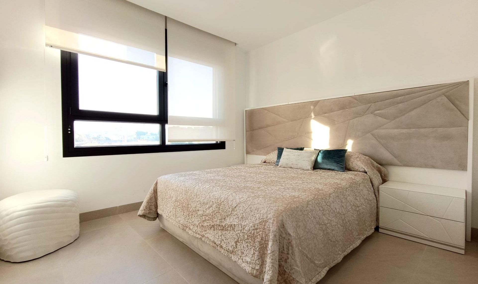 Novostavba - Vila -
Benijofar - Pueblo