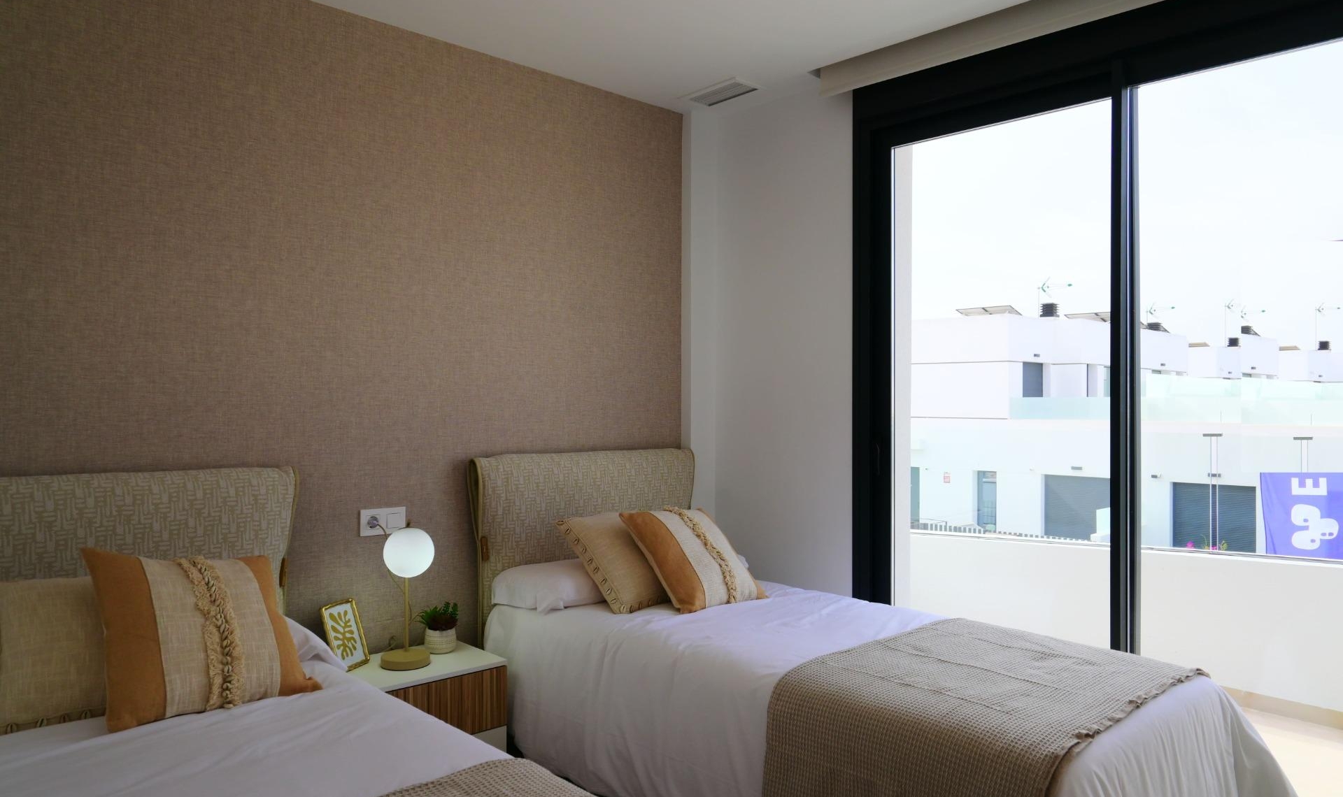 Novostavba - Vila -
Dolores - polideportivo