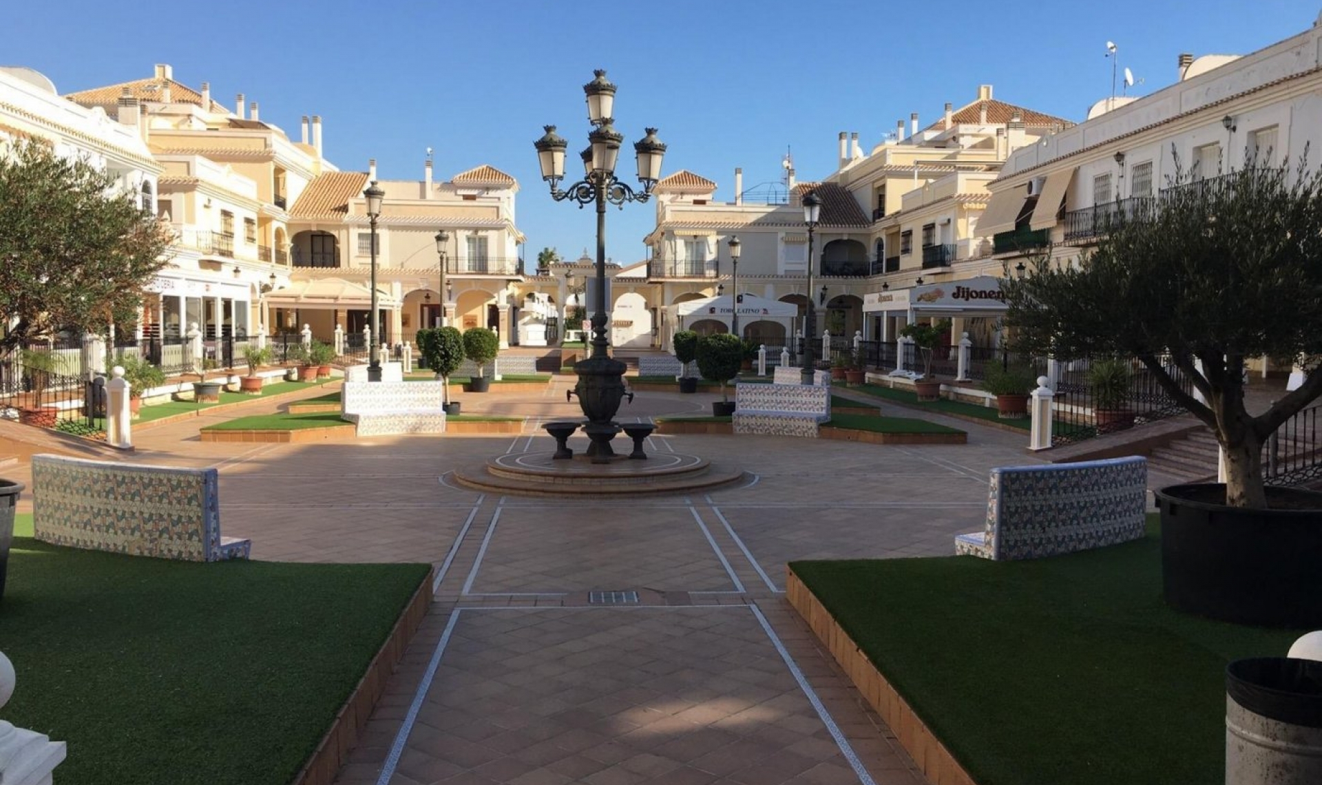 Novostavba - Vila -
Pilar de la Horadada - pueblo