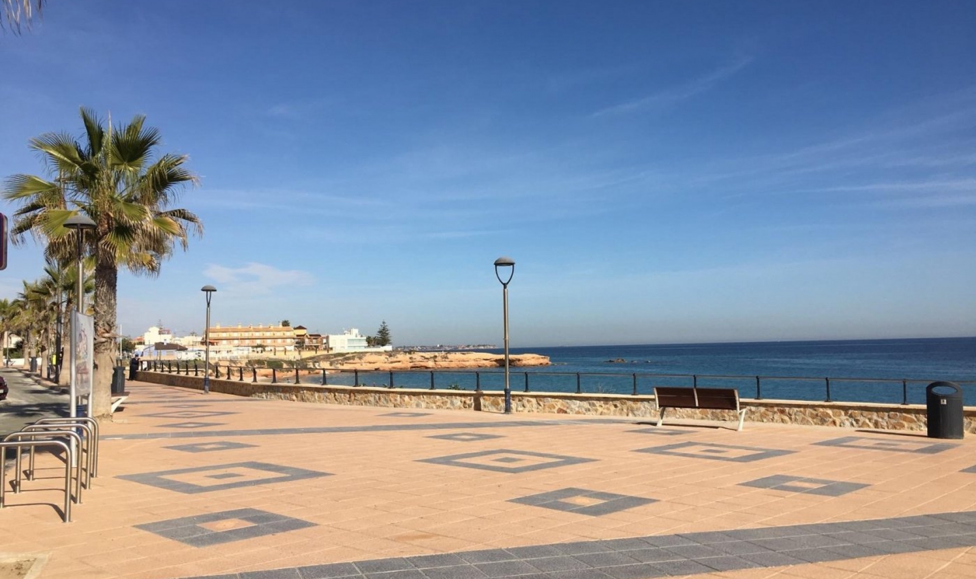 Novostavba - Vila -
Pilar de la Horadada - pueblo