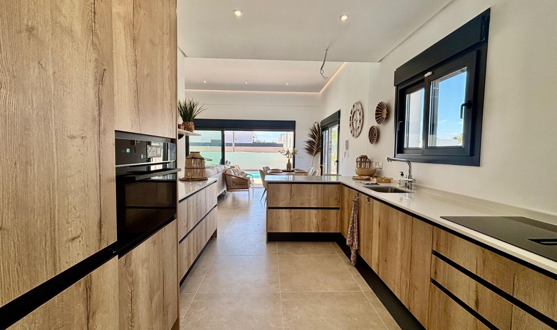 Novostavba - Vila -
Rafal - polideportivo