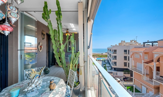 Penthouse - Resale - La Mata -
                La Mata