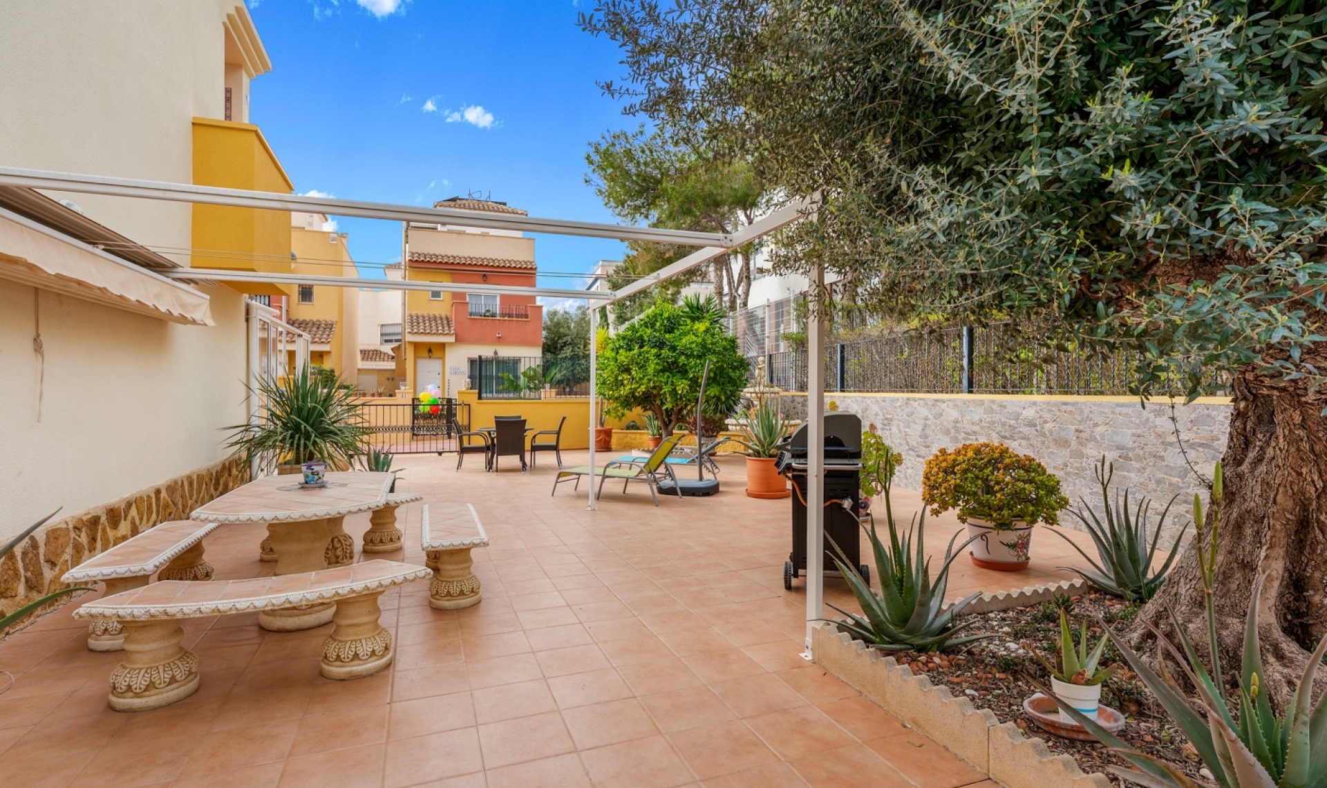 Resale - Adosado -
Orihuela Costa - Villamartín