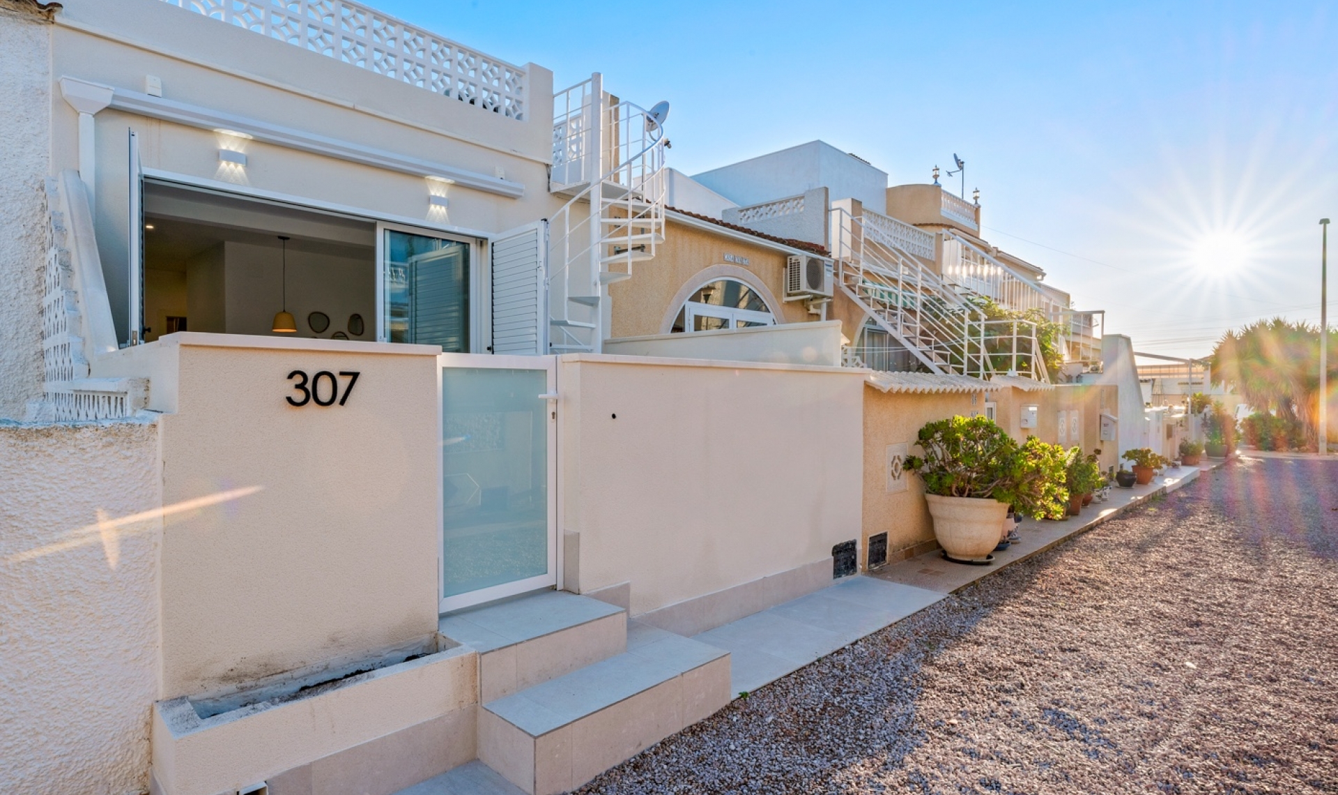 Resale - Adosado -
Torrevieja - El chaparral