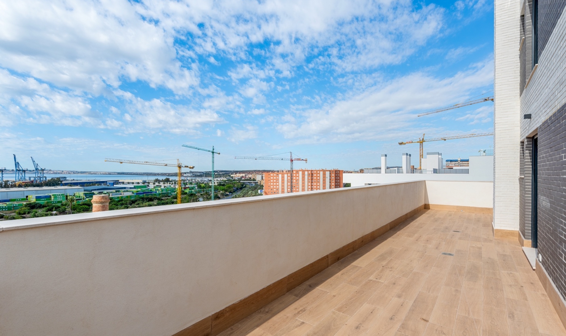 Resale - Apartment -
Alicante - Benalua