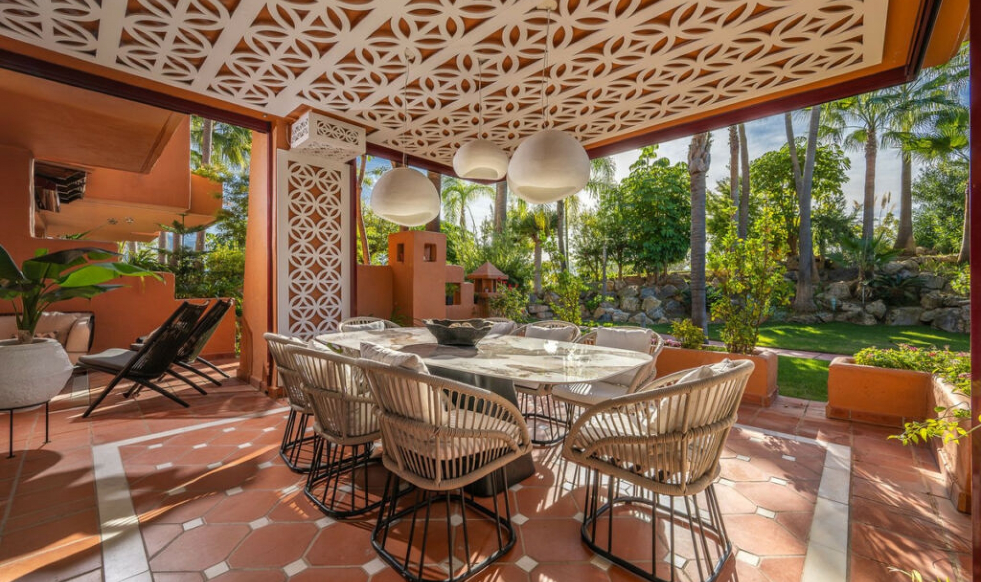 Resale - Apartment -
Aloha