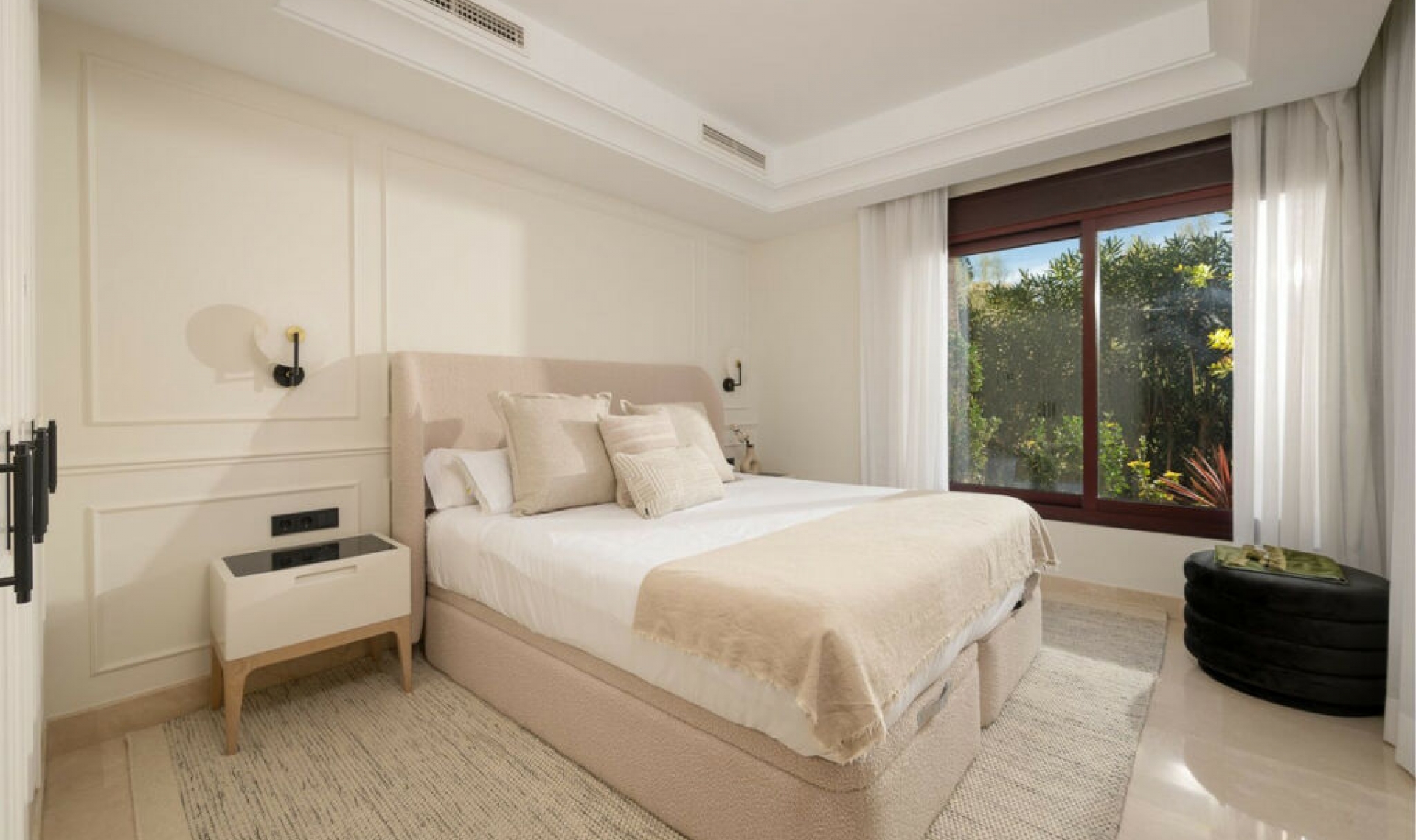 Resale - Apartment -
Aloha