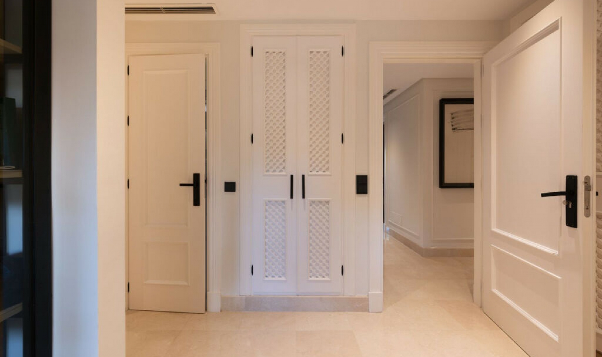 Resale - Apartment -
Aloha