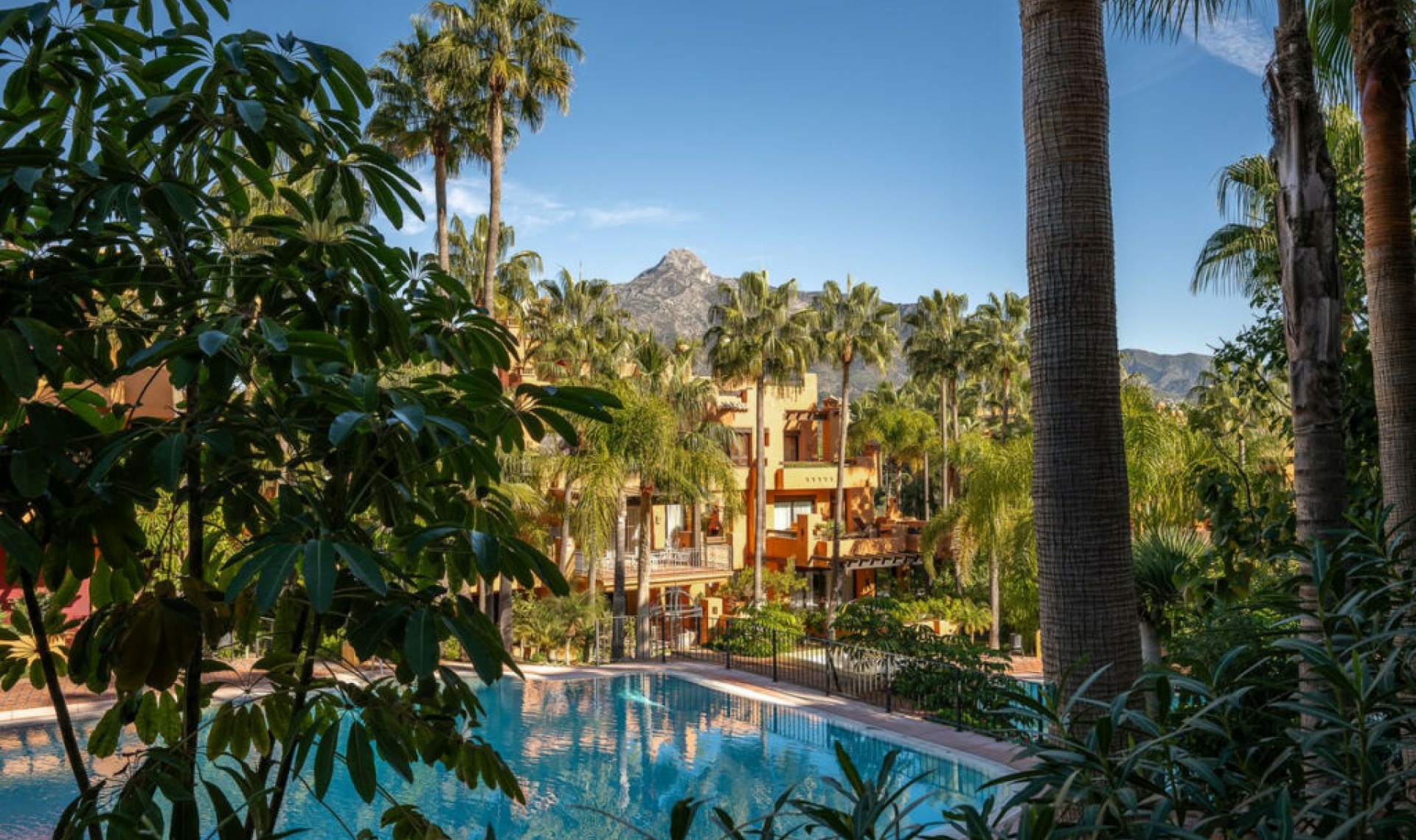 Resale - Apartment -
Aloha