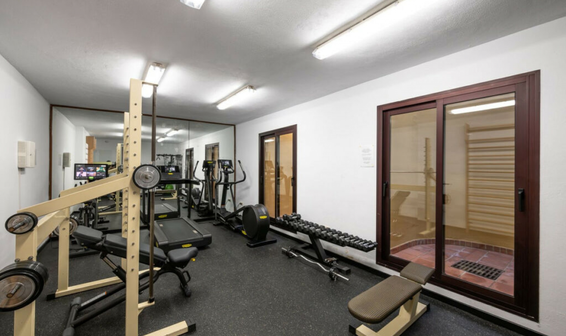 Resale - Apartment -
Aloha