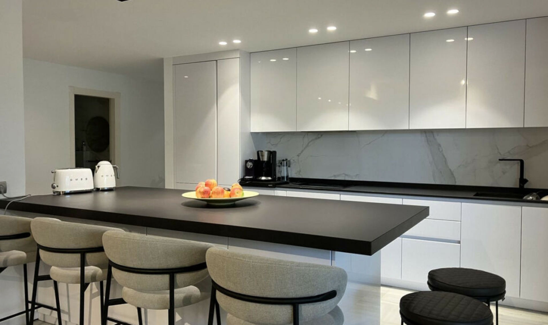 Resale - Apartment -
Aloha