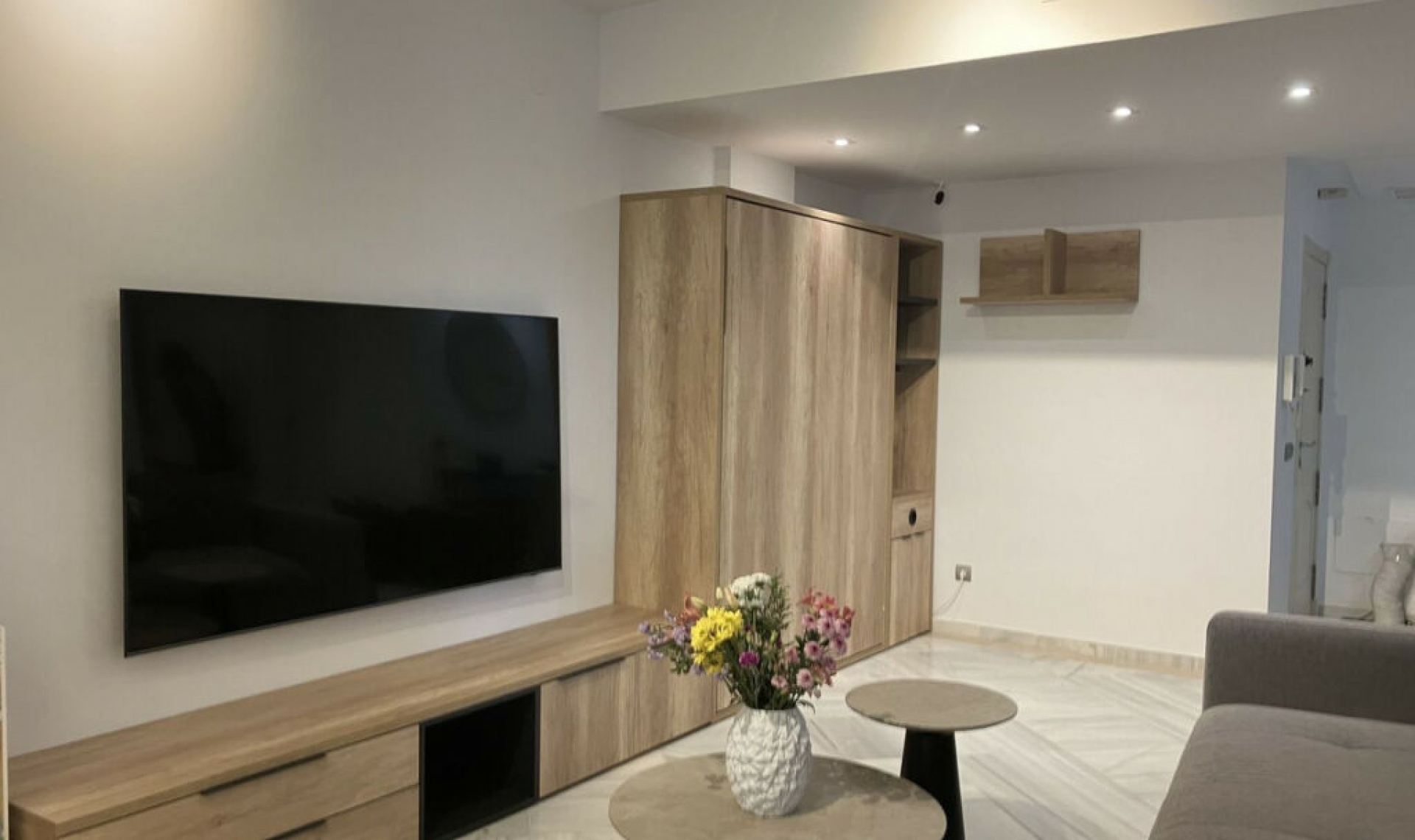 Resale - Apartment -
Aloha