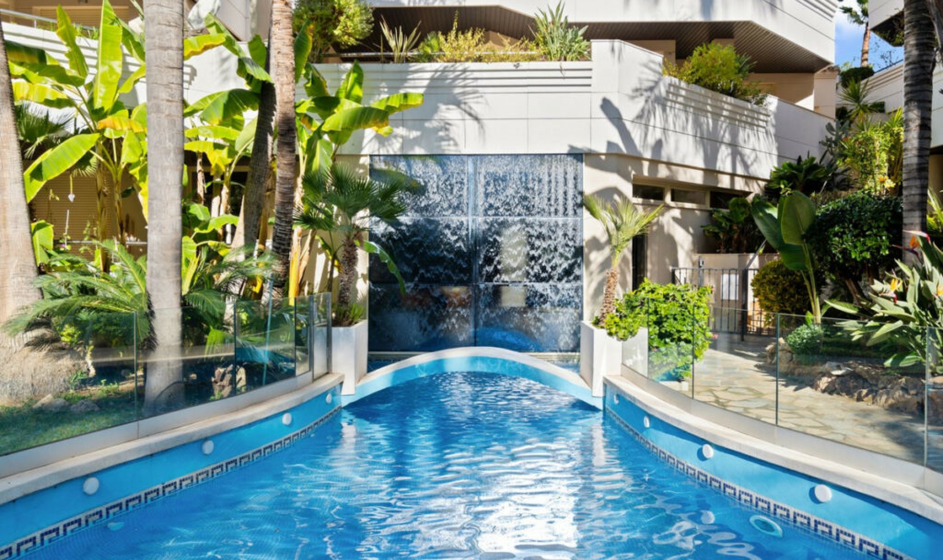 Resale - Apartment -
Aloha