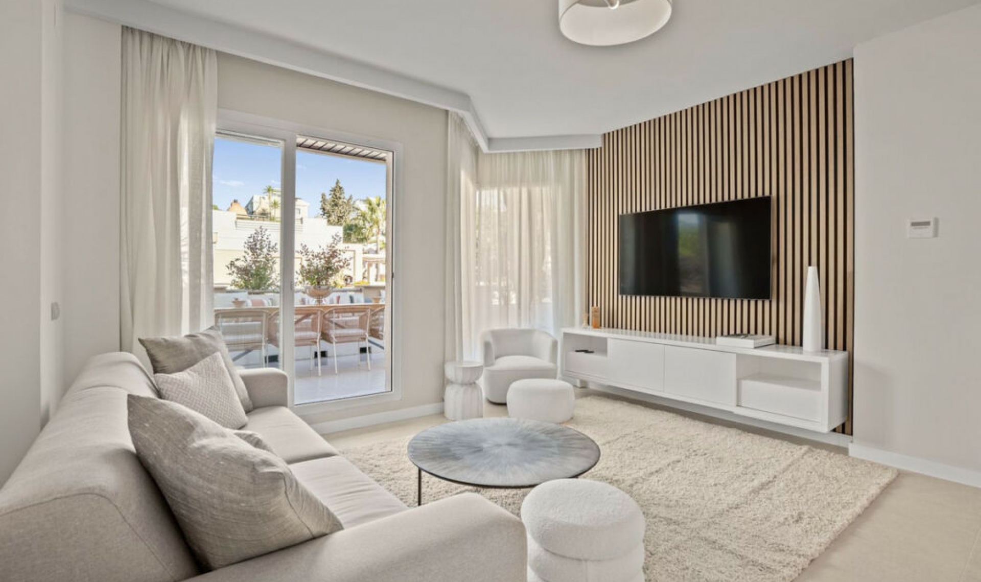 Resale - Apartment -
Aloha