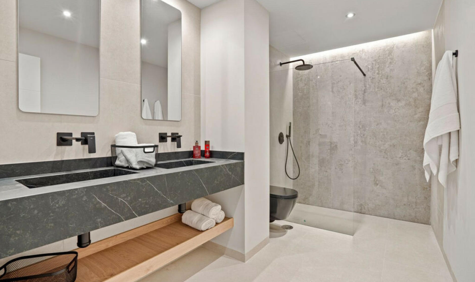 Resale - Apartment -
Aloha