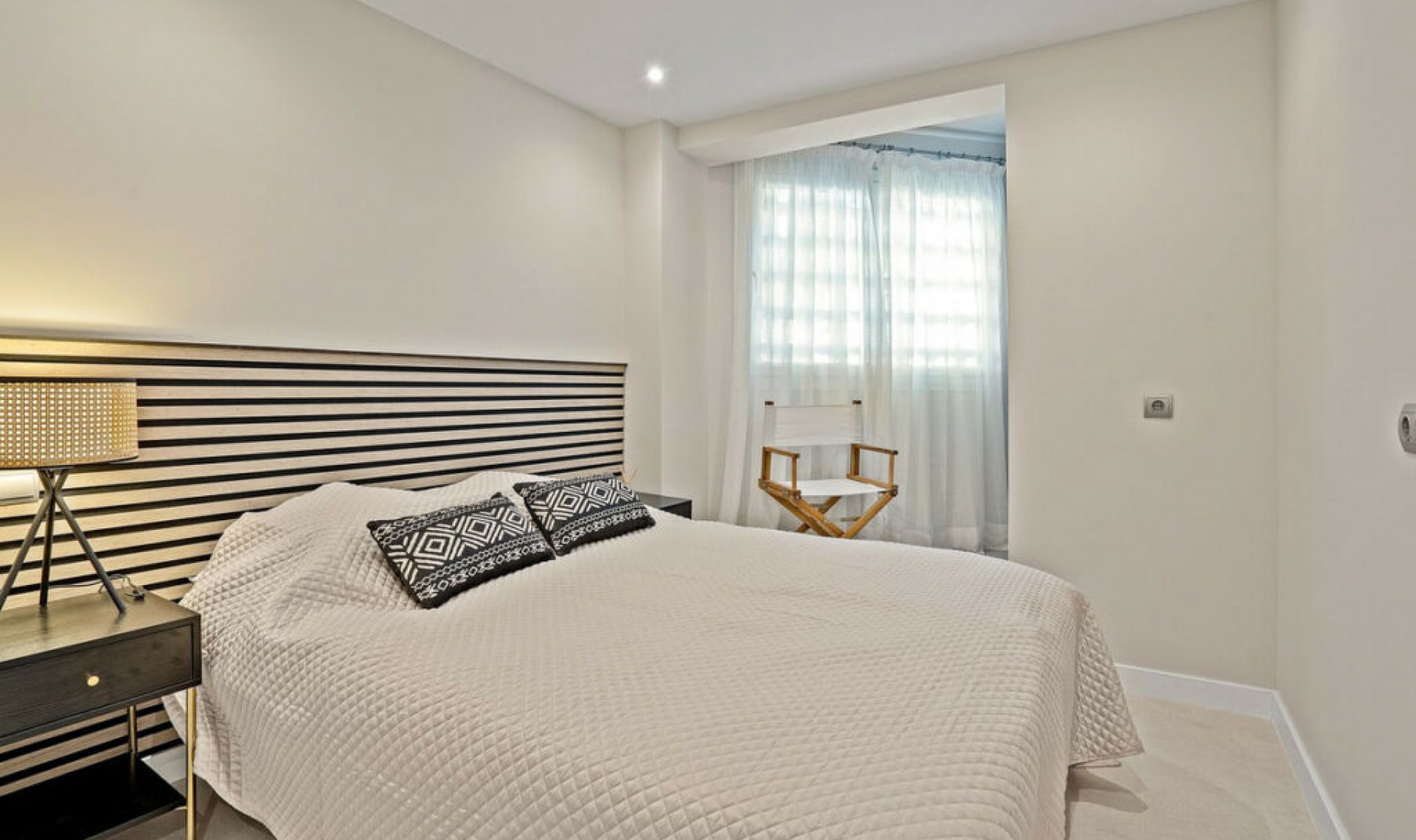 Resale - Apartment -
Aloha