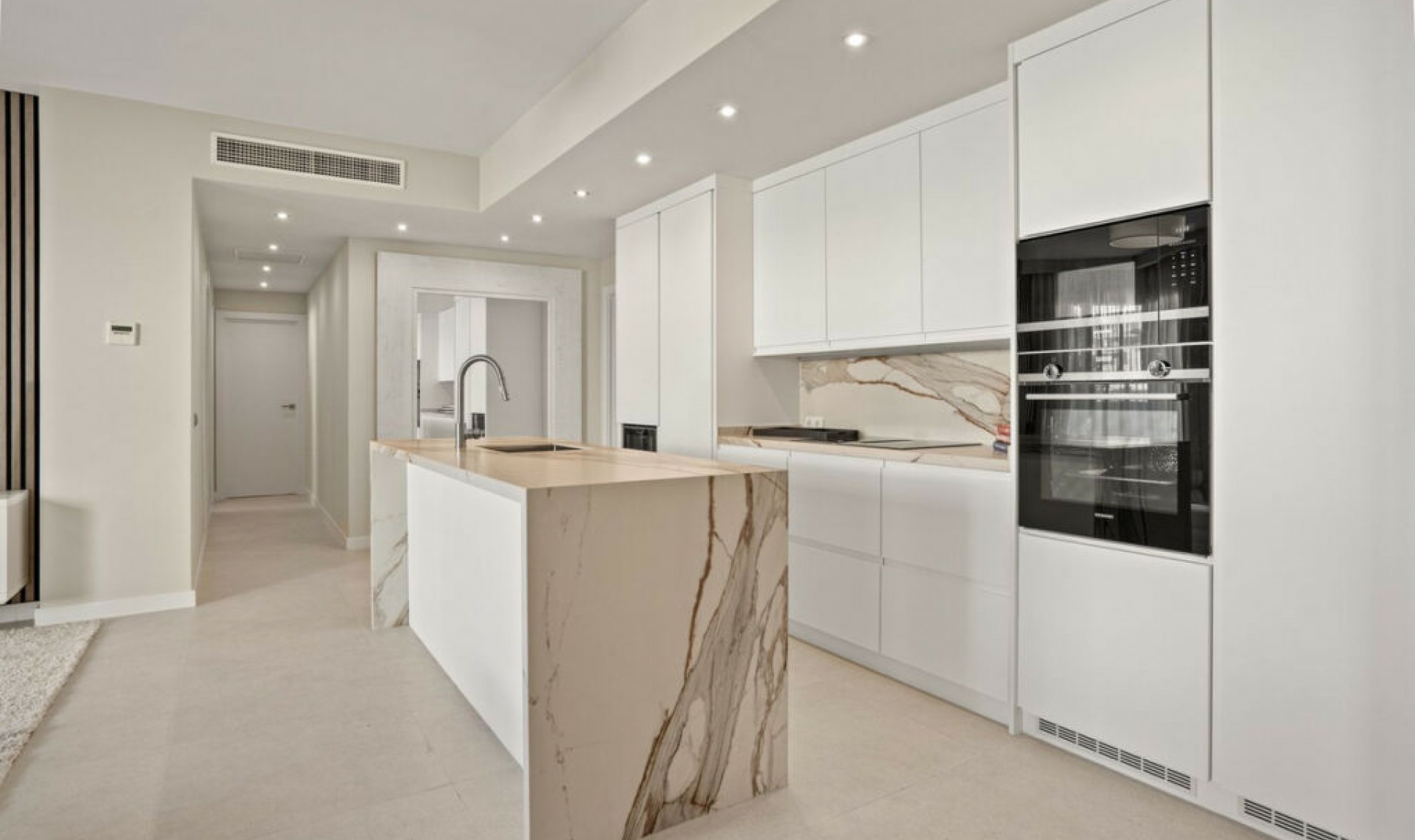 Resale - Apartment -
Aloha