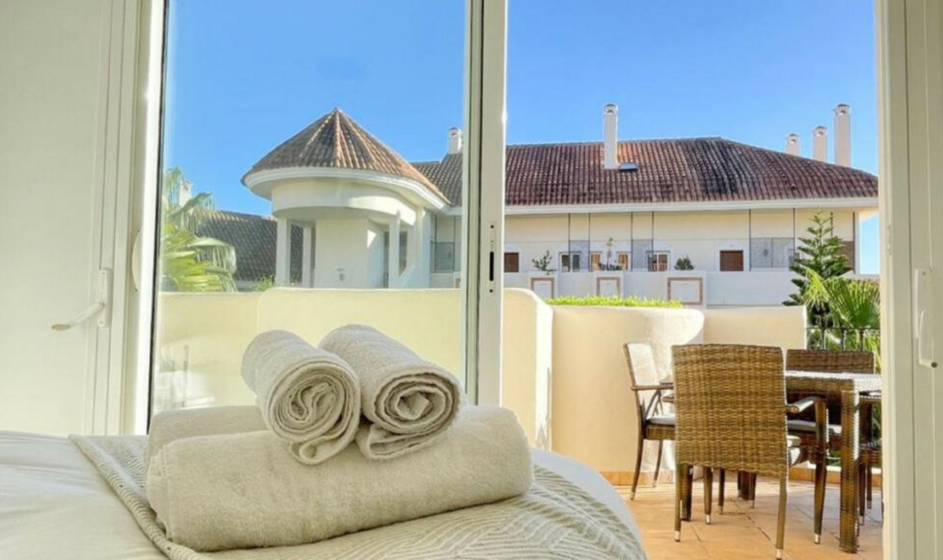 Resale - Apartment -
Aloha