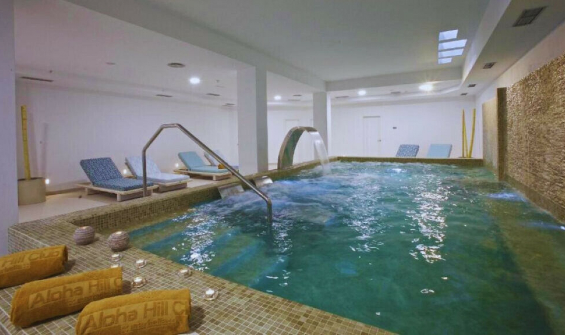 Resale - Apartment -
Aloha