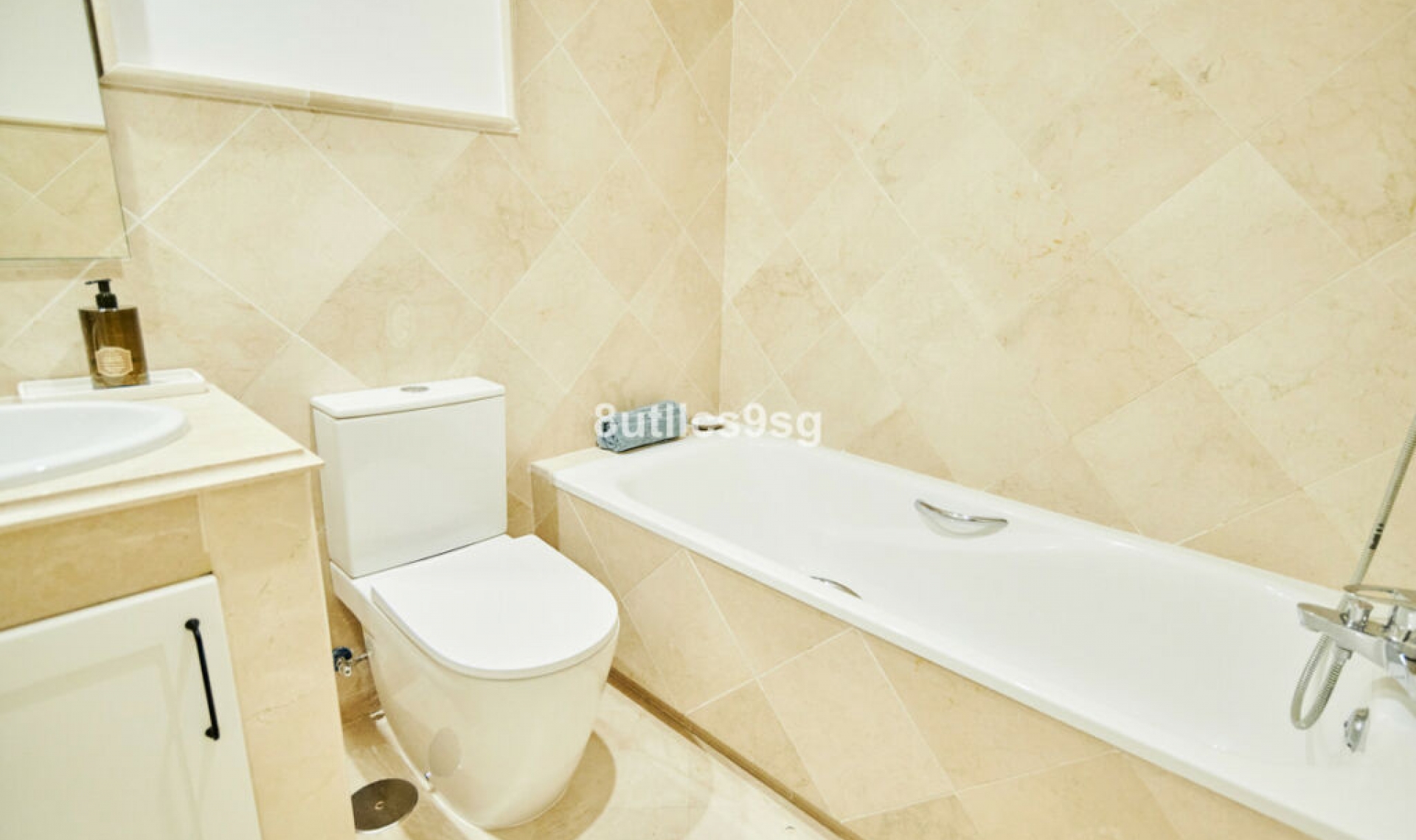 Resale - Apartment -
Aloha