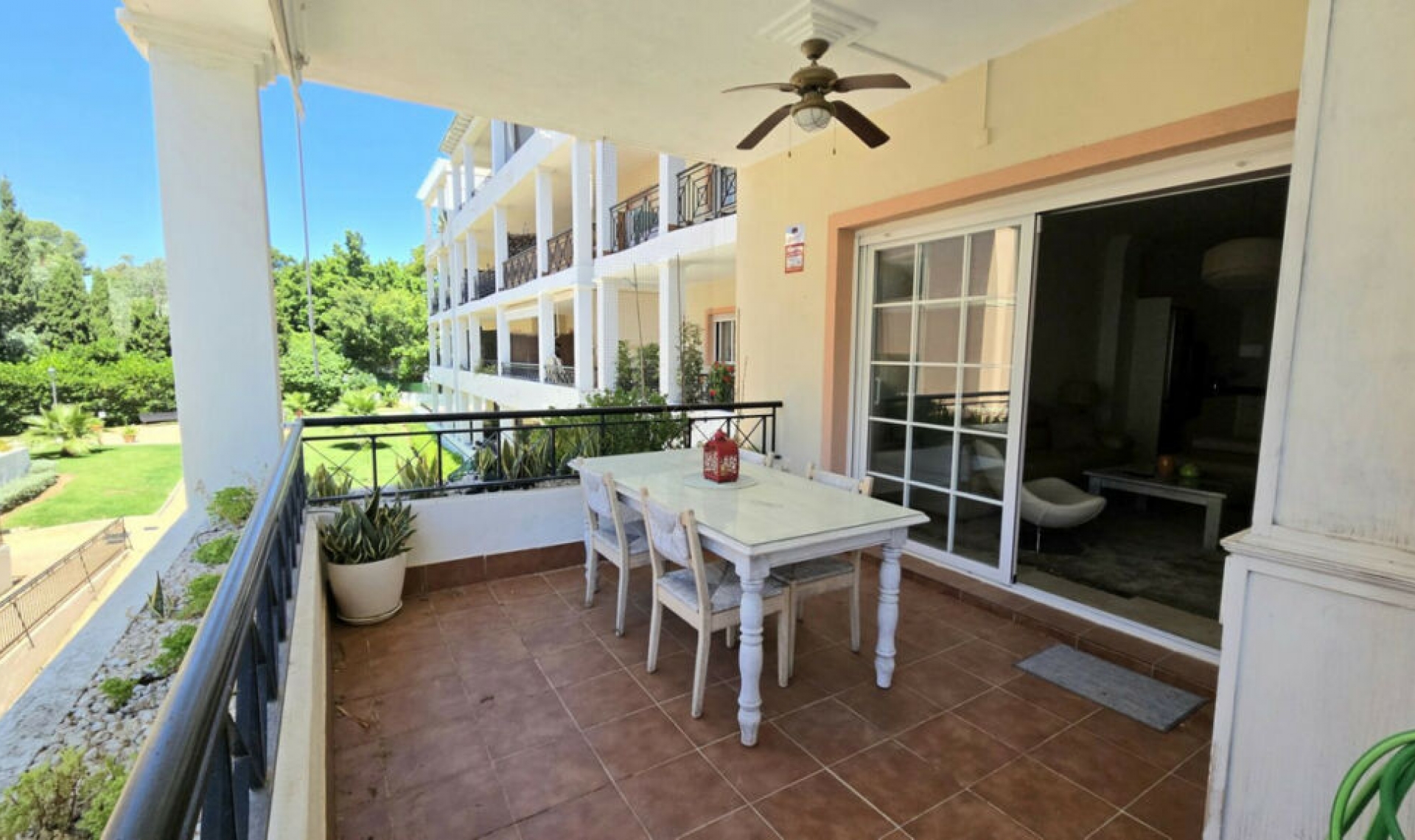 Resale - Apartment -
Aloha