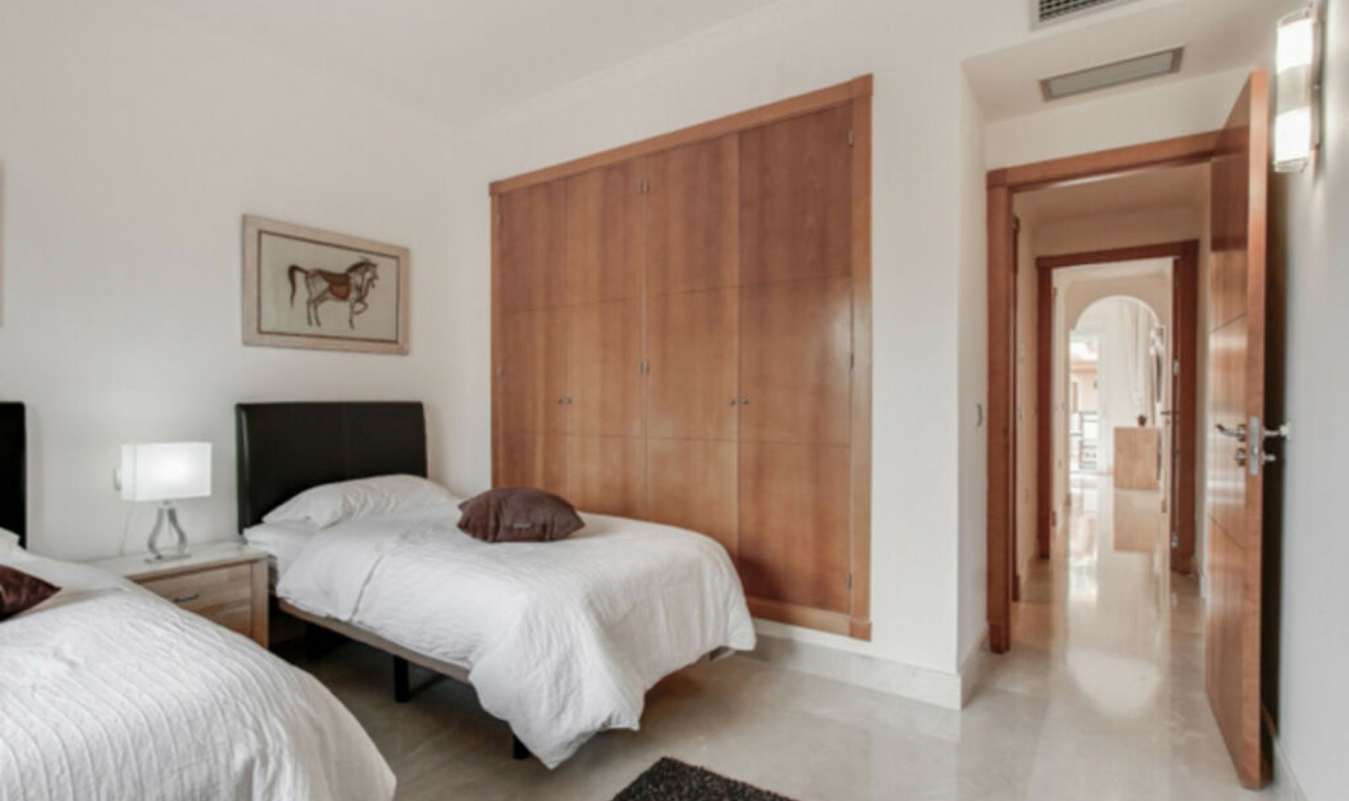 Resale - Apartment -
Aloha