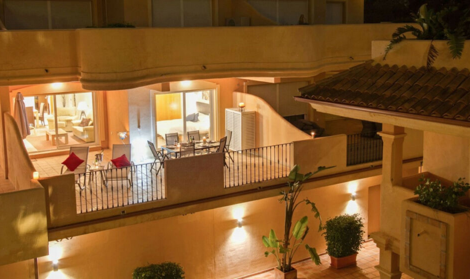 Resale - Apartment -
Aloha