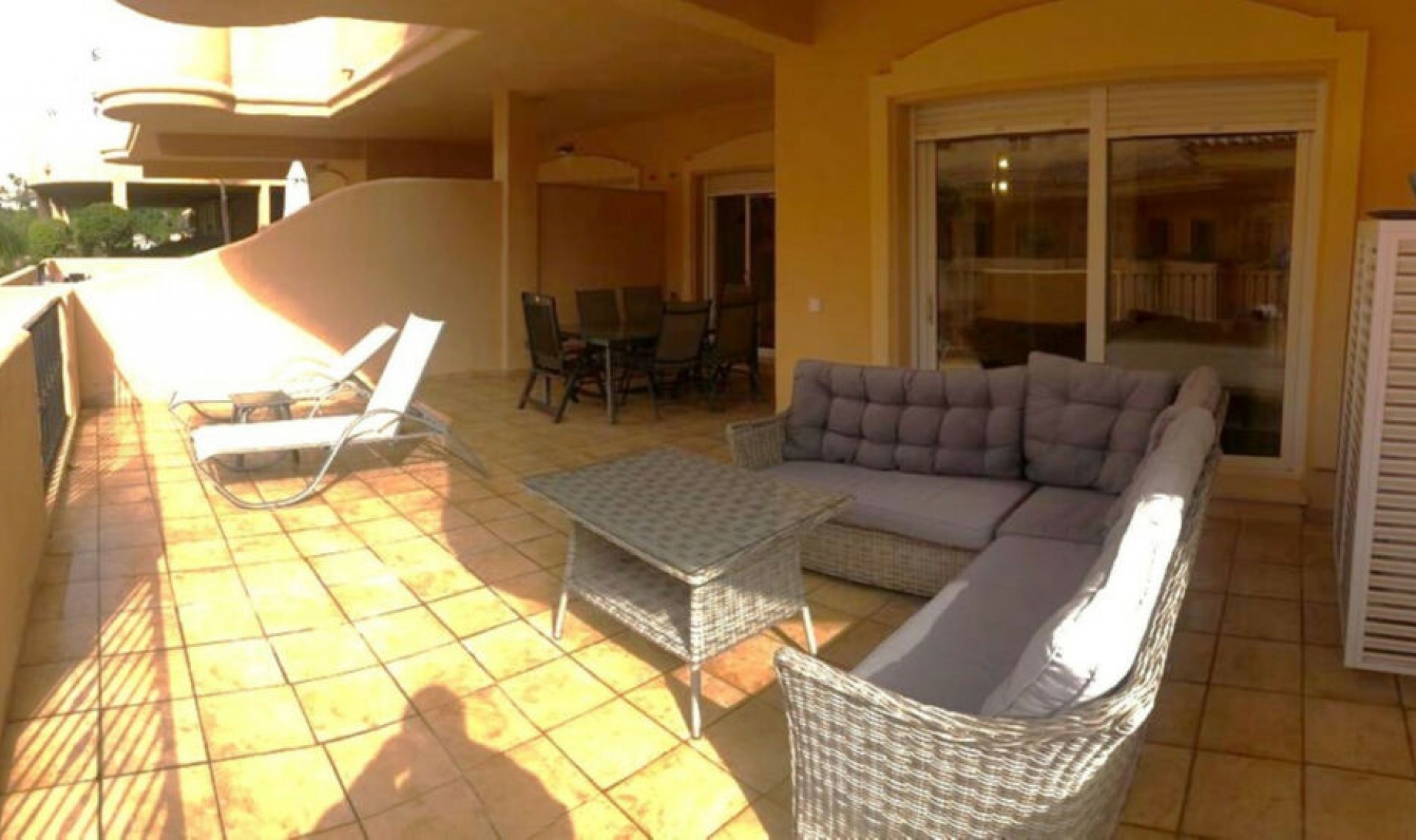 Resale - Apartment -
Aloha