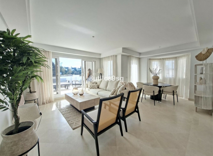 Resale - Apartment -
Aloha