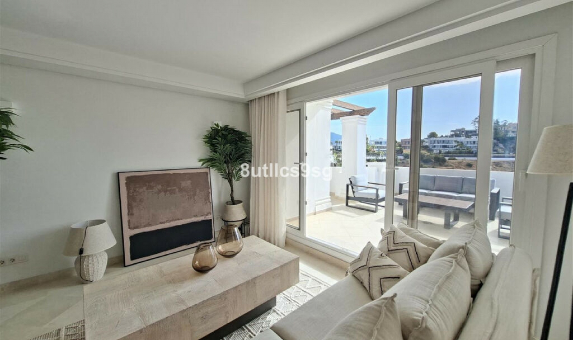 Resale - Apartment -
Aloha