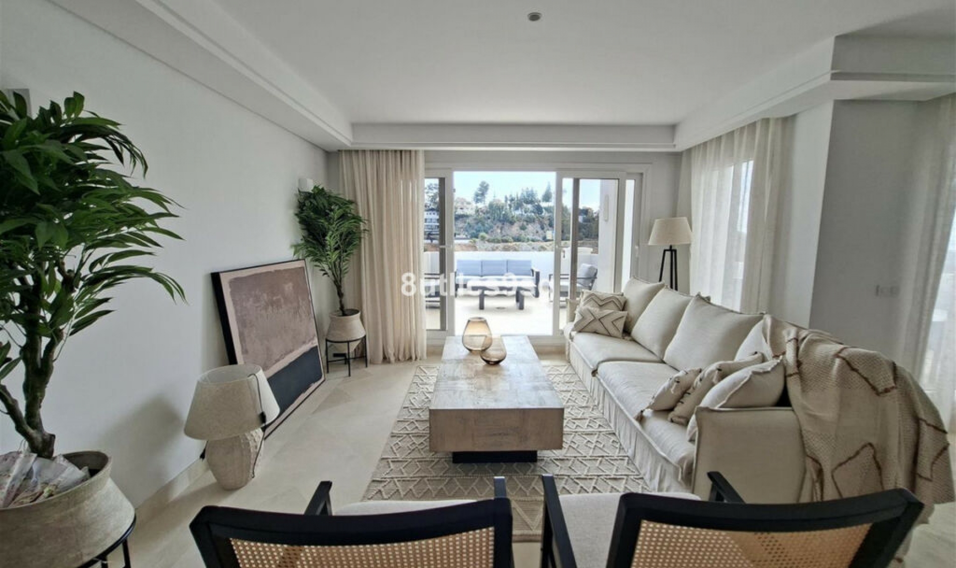 Resale - Apartment -
Aloha