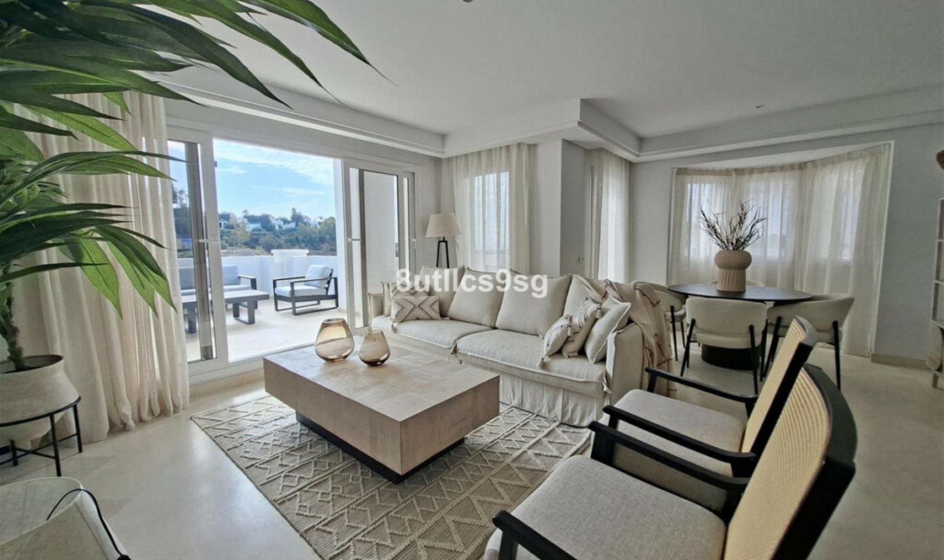 Resale - Apartment -
Aloha