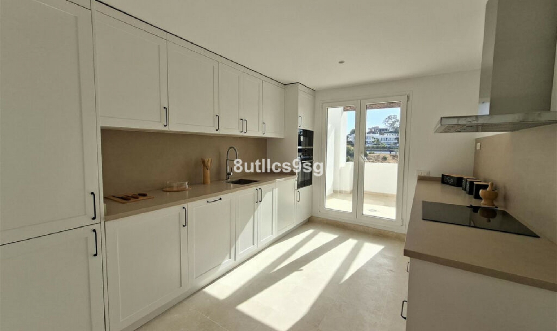Resale - Apartment -
Aloha