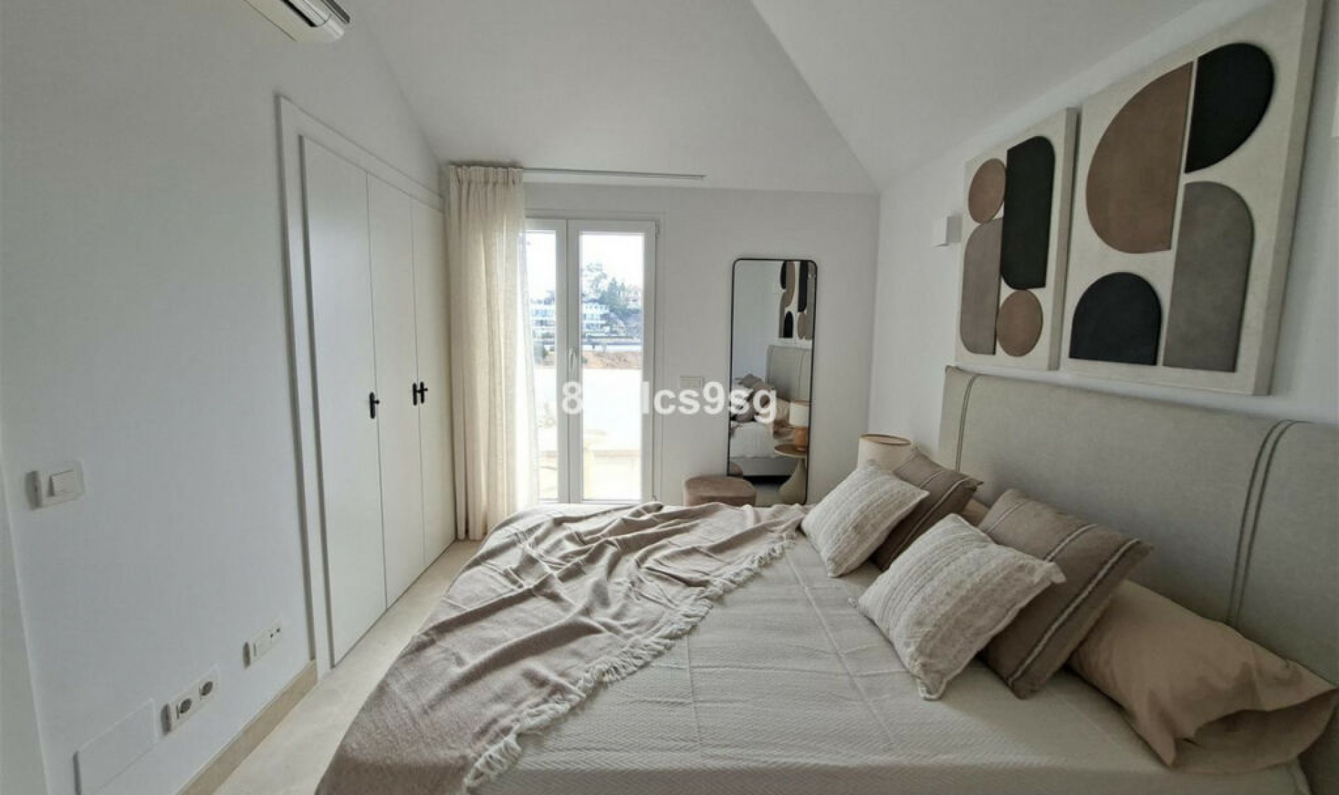 Resale - Apartment -
Aloha