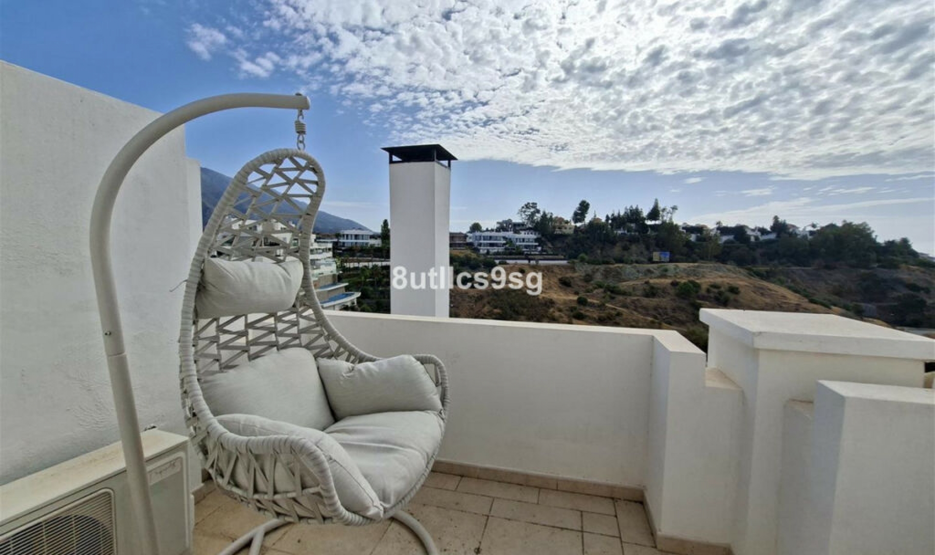 Resale - Apartment -
Aloha