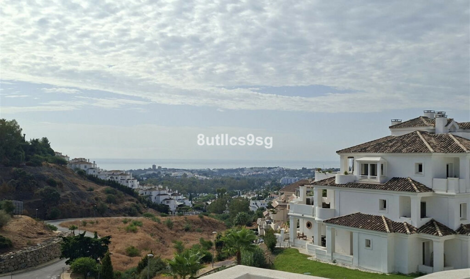 Resale - Apartment -
Aloha
