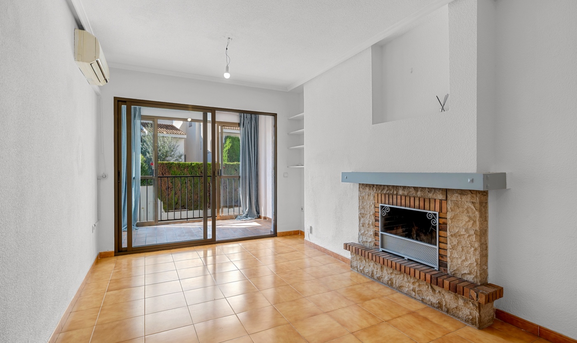 Resale - Apartment -
Altea