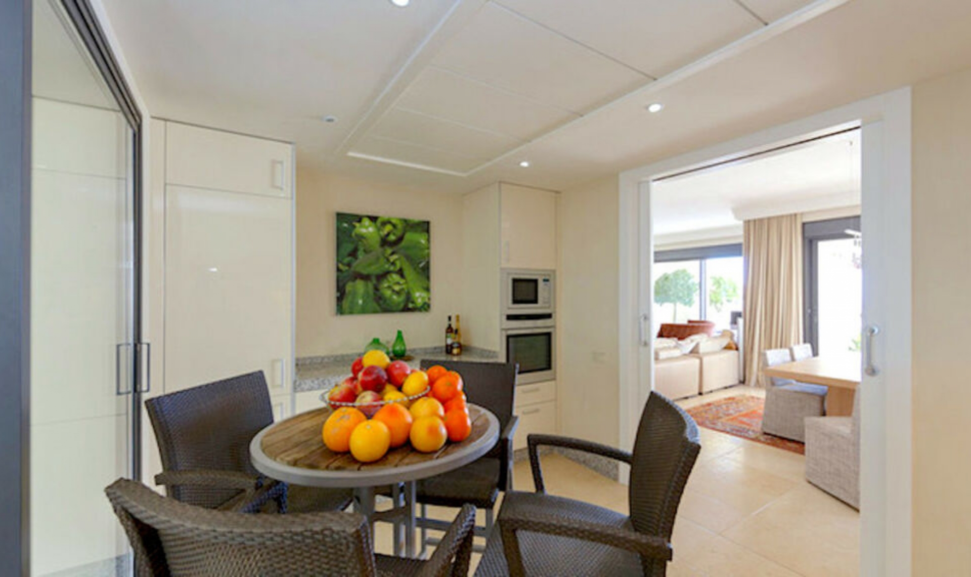 Resale - Apartment -
Altos de los Monteros